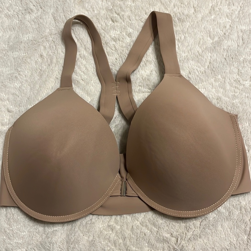 New Front Close Racer Back Underwire Bra. Size 40DDD